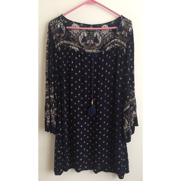 5/$25 Angie Boho Printed Tunic with Bell Sleeves - Picture 3 of 6